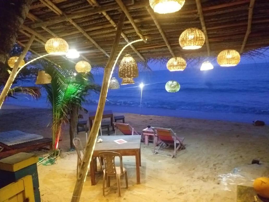 Lucky Sea Beach Hotel Tangalle Exterior foto